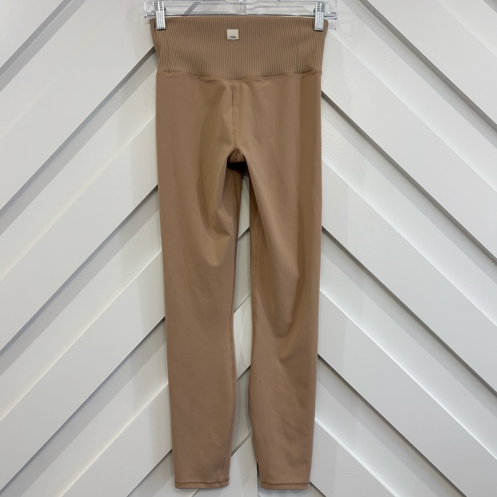 Vuori Women's Rib Studio Leggings 25" In Coconut Beige Size Small